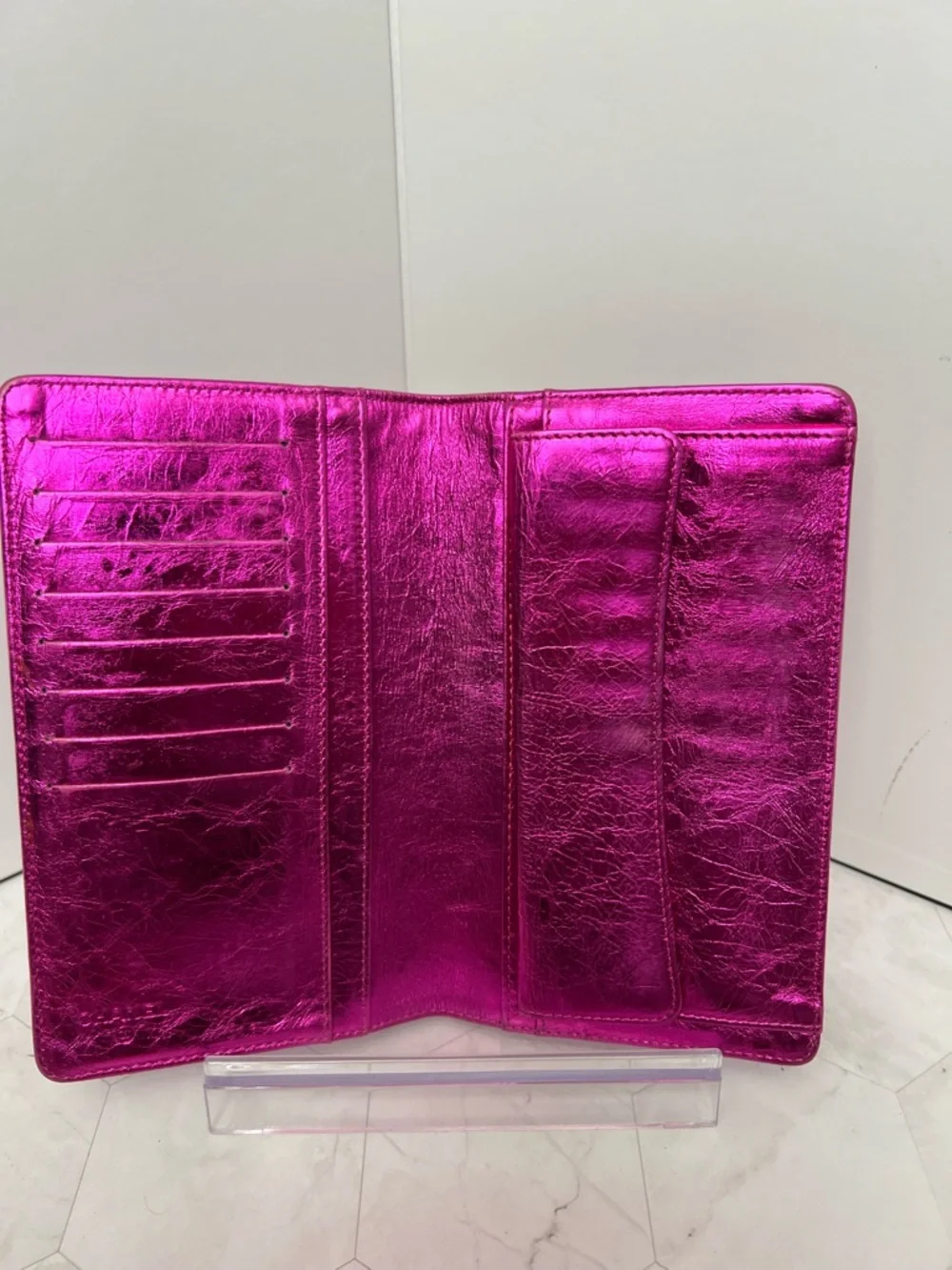 CHANEL Metallic Fuchsia Bow Clutch Wallet - Picture 3 of 5